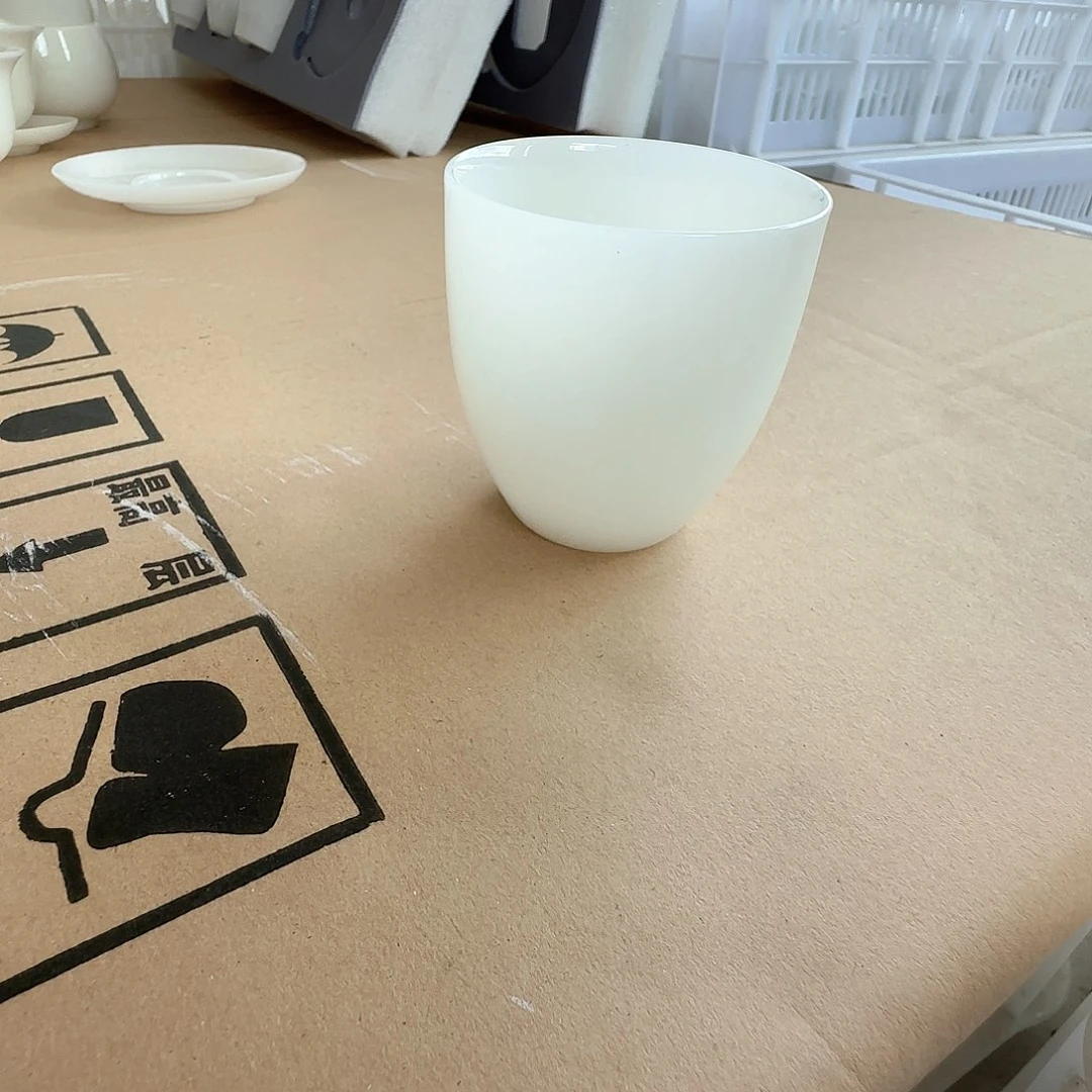 璞玉纯白龙蛋杯容量约110毫升