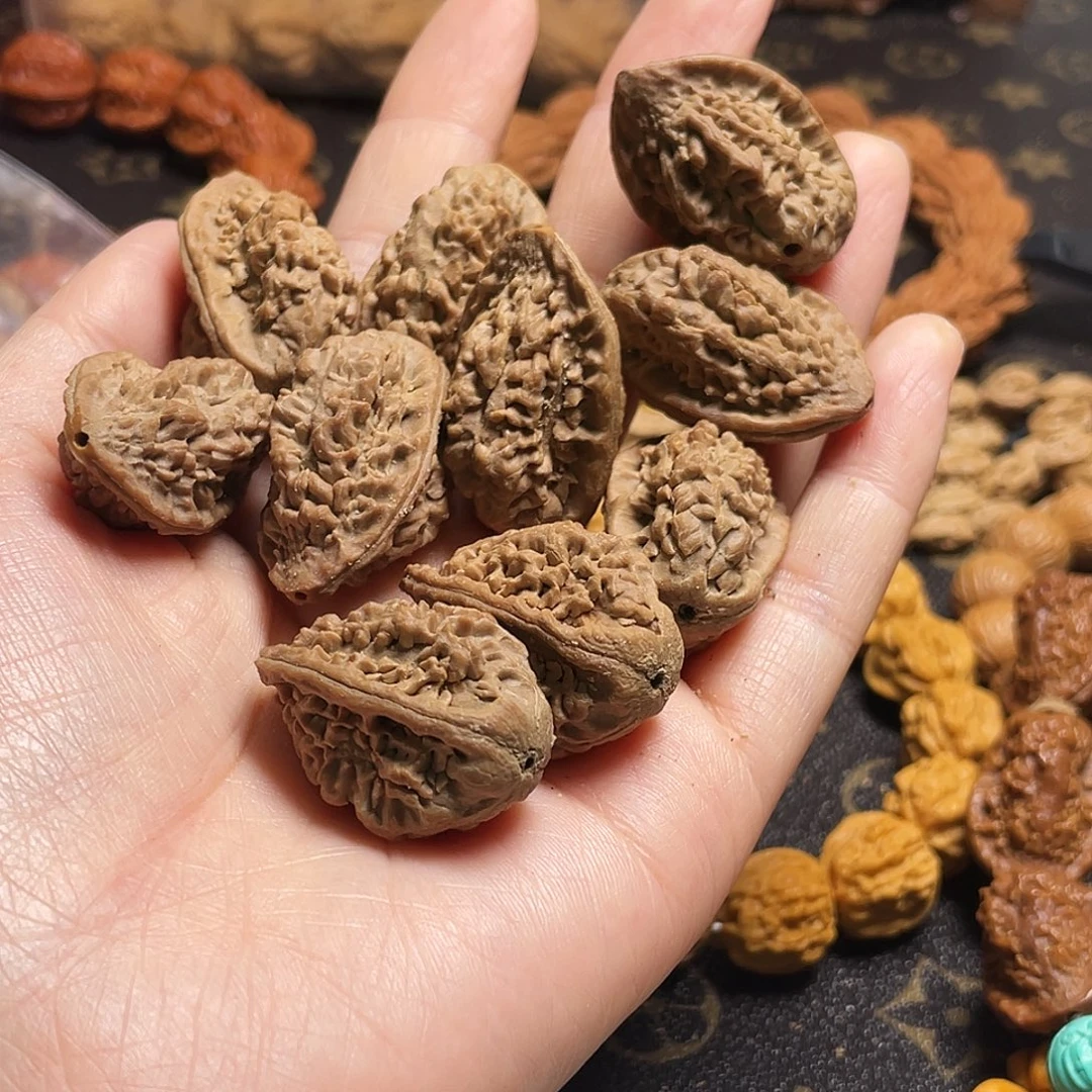 承***说核桃绣花鞋白茬手持