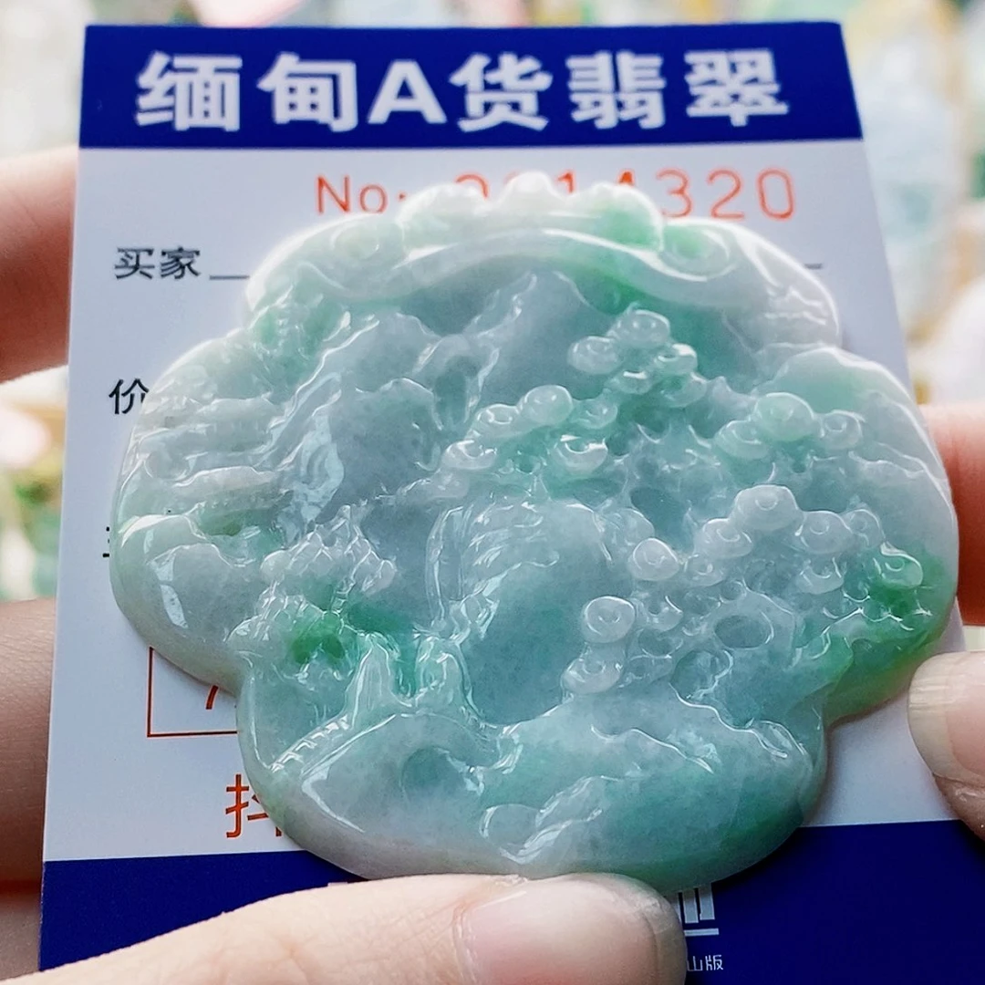 吊坠(不含链)未镶嵌翡翠