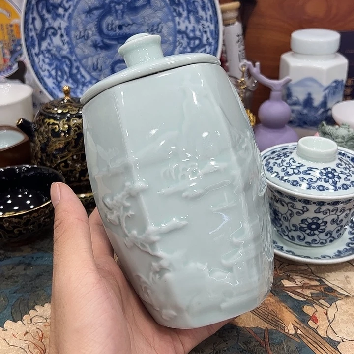 青瓷山水六方茶叶罐