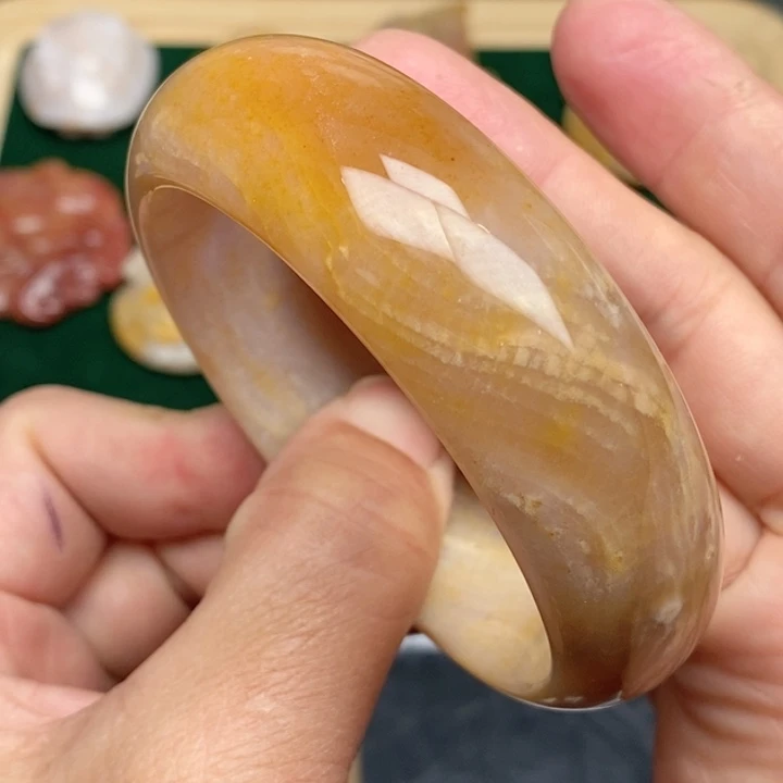 硅化珊瑚（珊瑚玉）手镯未镶嵌57