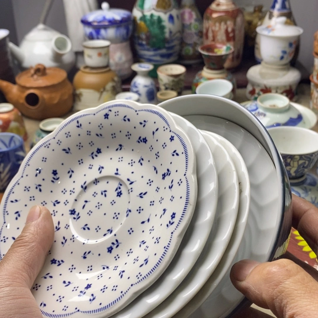 瓷片是因为它具有非常丰富且独特