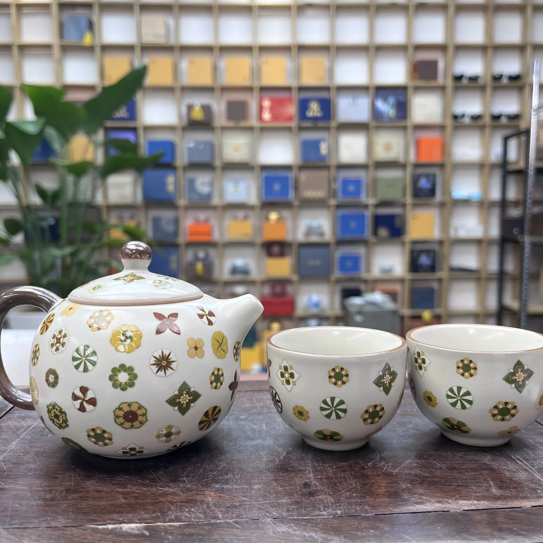 ZHZ045-绣球花皮圆壶 一壶两杯（215）