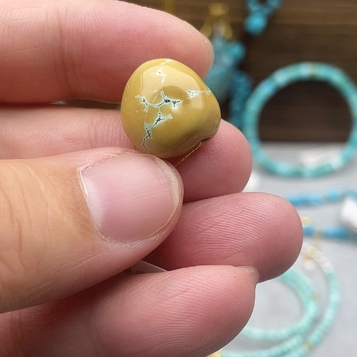 南红玛瑙未镶嵌随型配珠