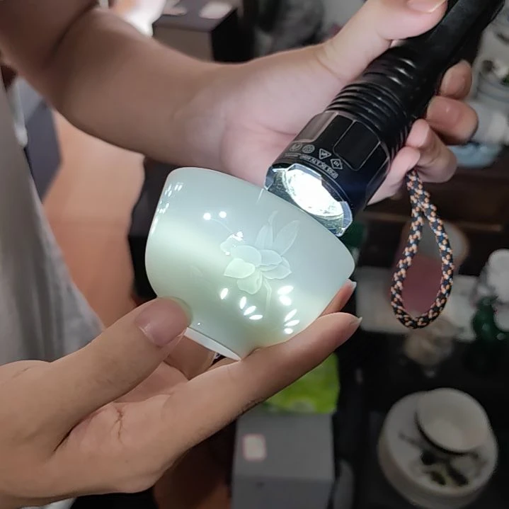 景德镇精美陶瓷摆件