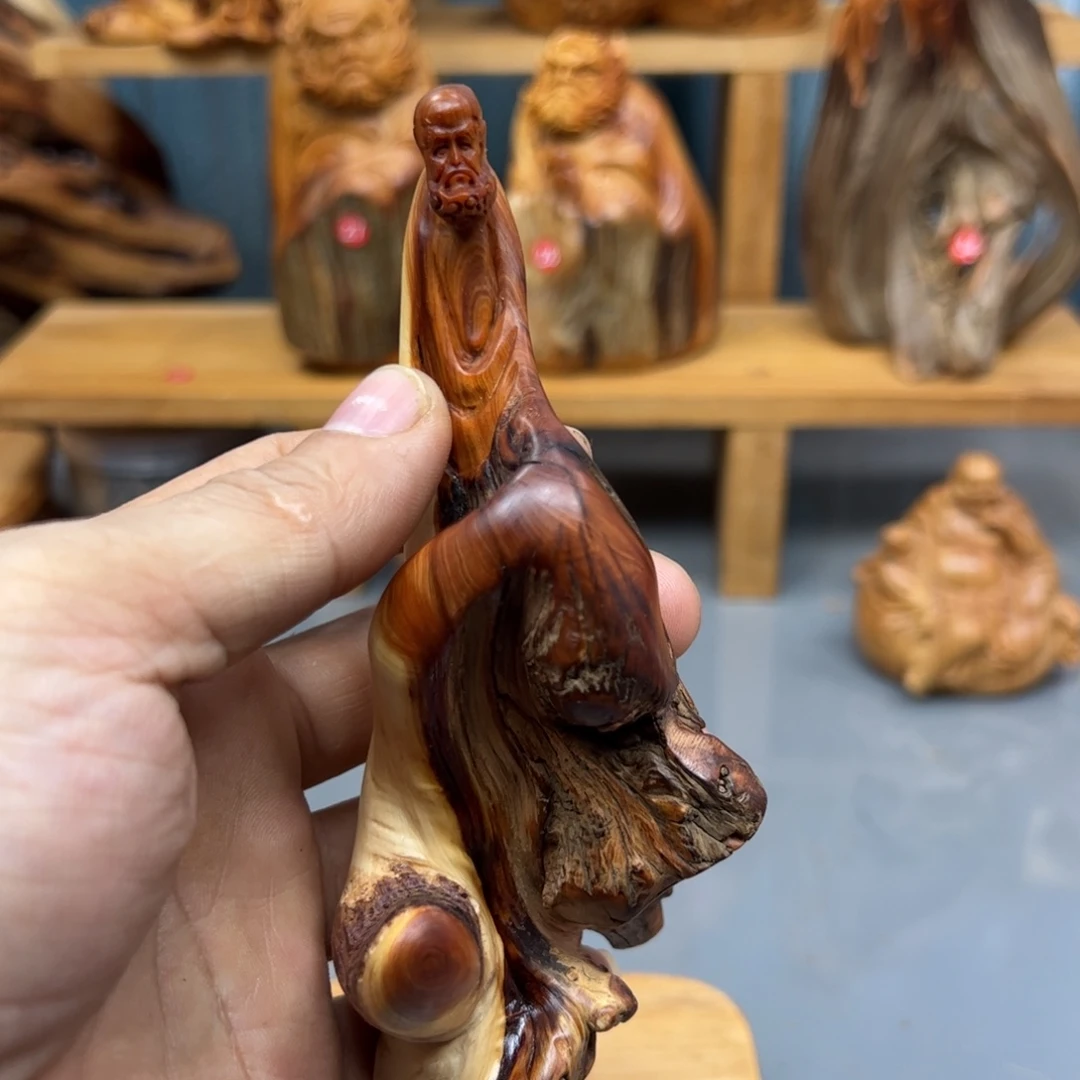恐***队木崖柏木摆件手把件