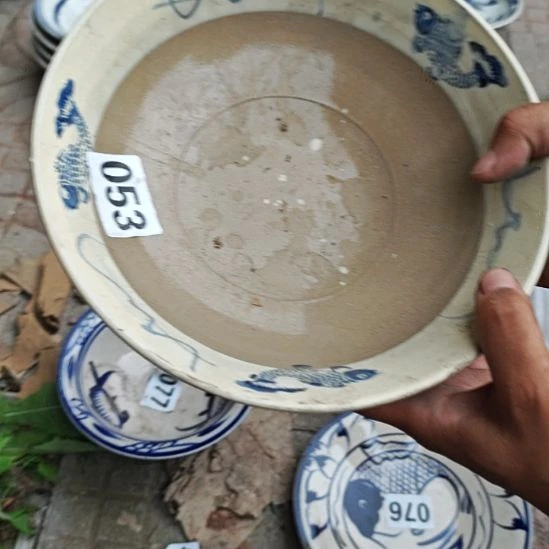 库存微瑕大碗一个