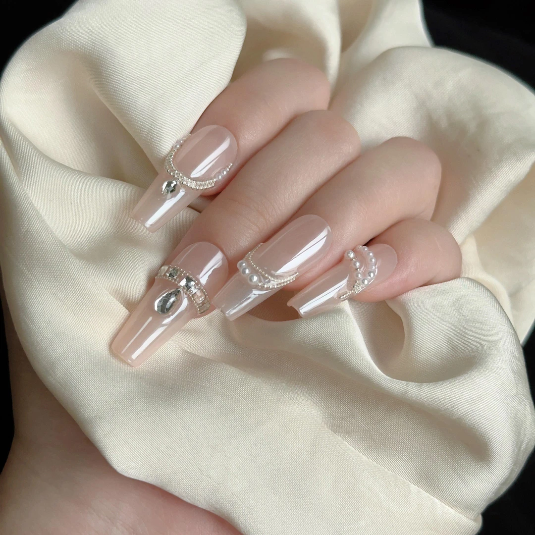 【芭蕾舞曲】纯手工高级感轻奢显白穿戴甲珍珠满钻爆闪可拆卸美甲贴