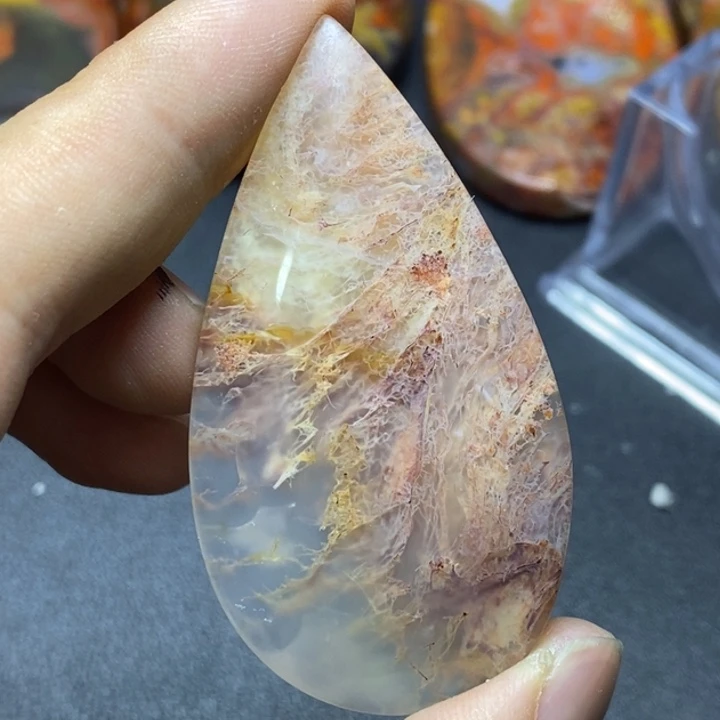 玛瑙/玉髓颈饰未镶嵌m****e