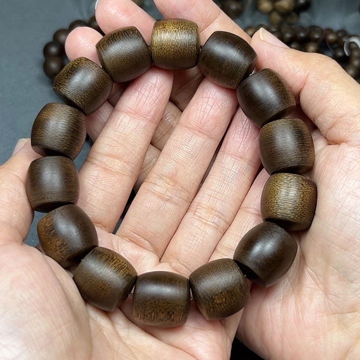 红***星沉香沉香碎屑白棋玉化1.6