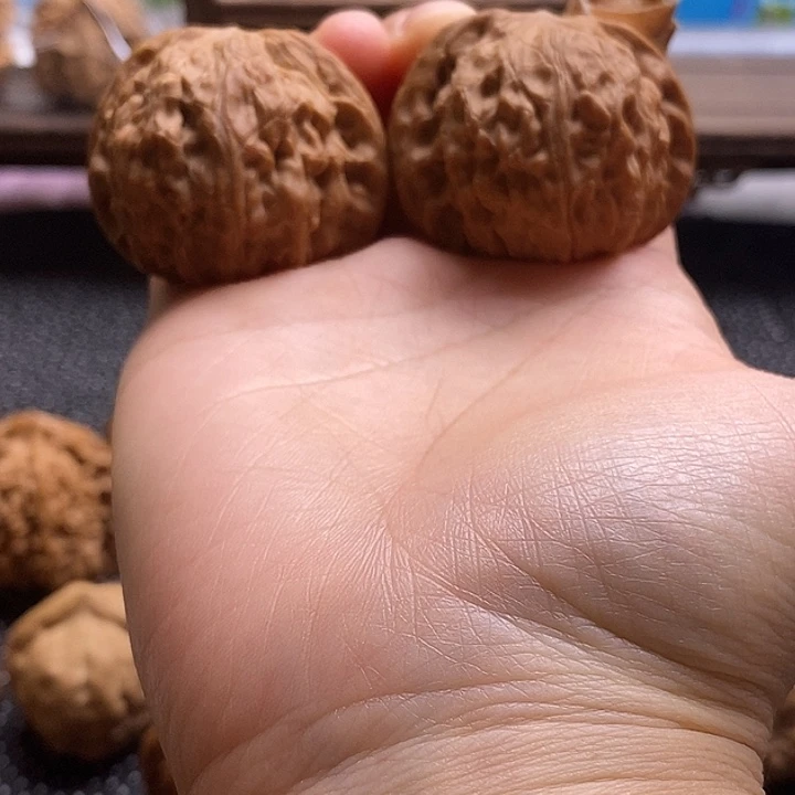 文玩核桃吊坠山地磨41