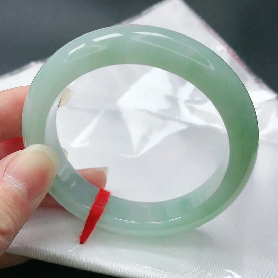 翡翠手镯未镶嵌缅甸天然A货翡翠