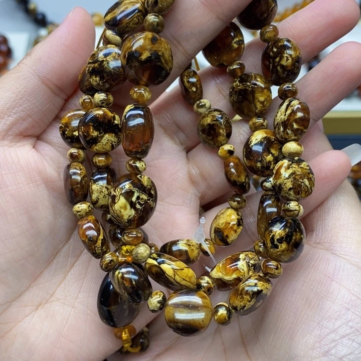 琥珀颈饰未镶嵌琥珀