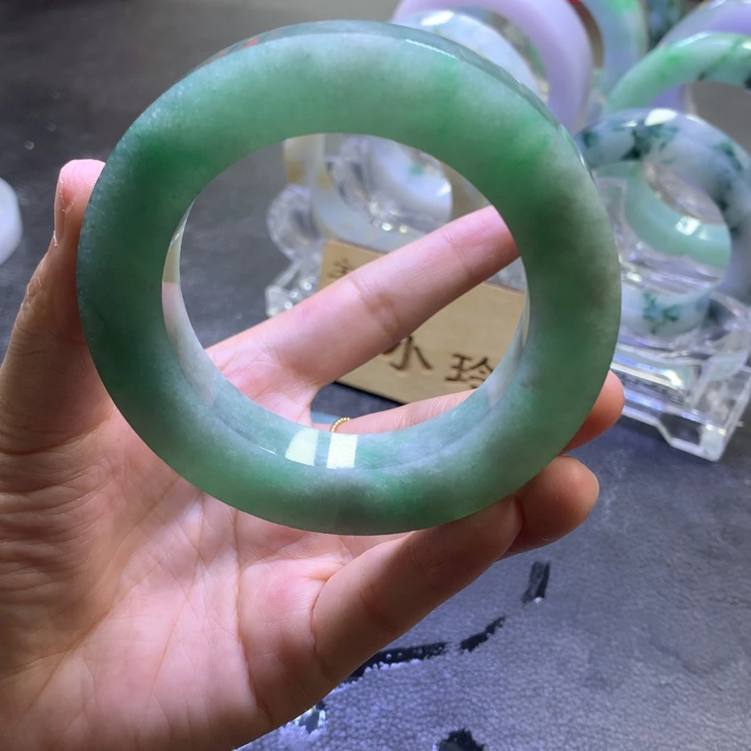 定制翡翠翡翠未镶嵌风**虹