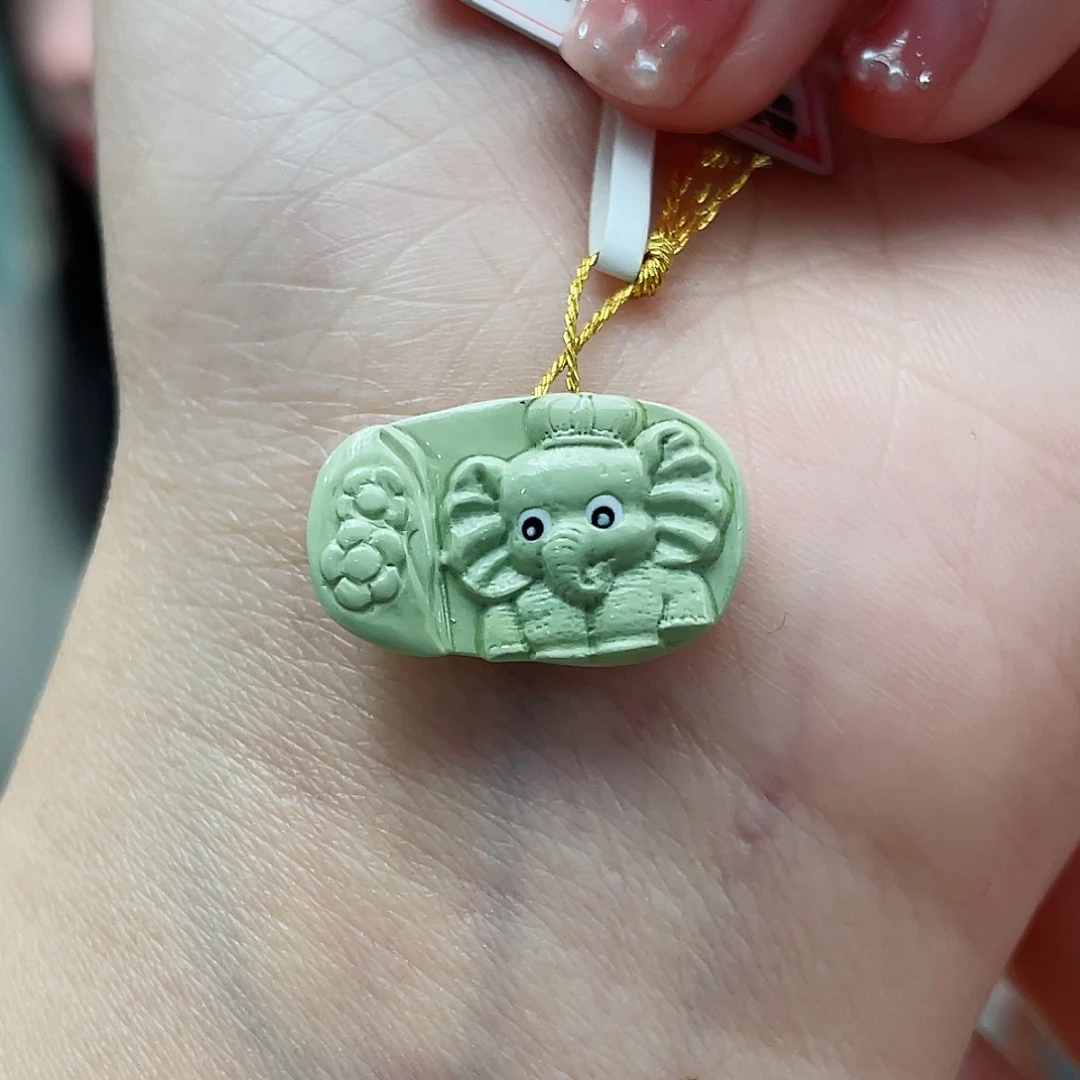 绿松石颈饰未镶嵌