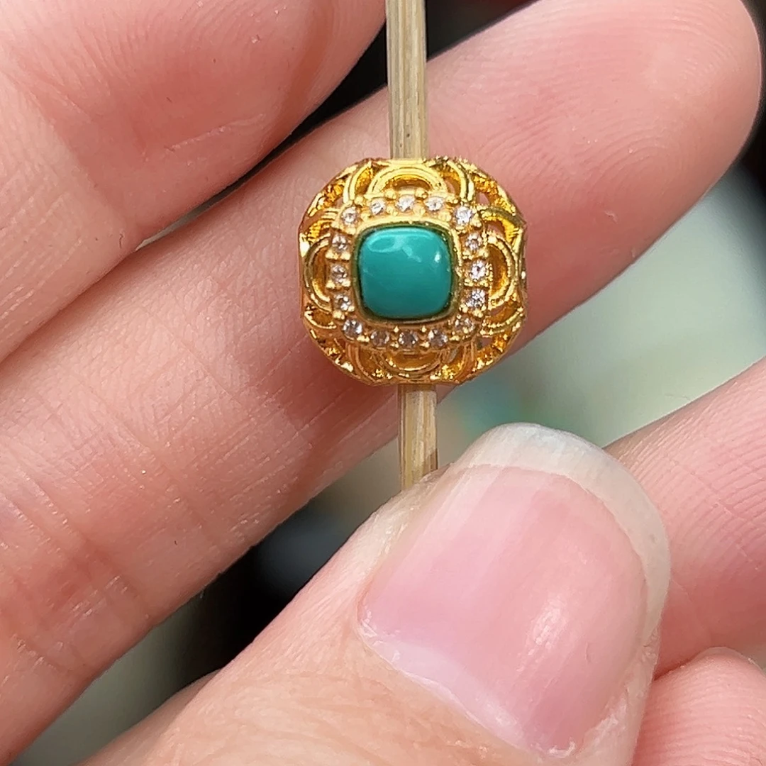 绿松石珠宝奇石18K金镶嵌