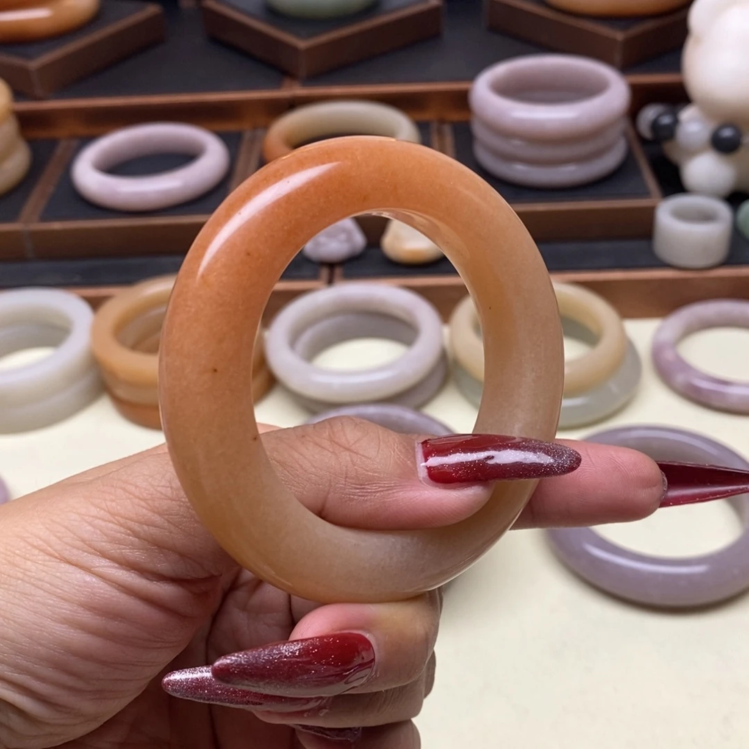 石英质玉未镶嵌手镯