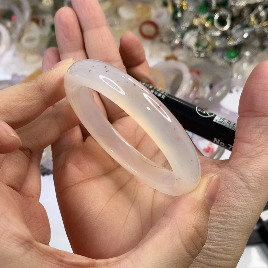 玛瑙/玉髓未镶嵌手镯A200。54.4圈