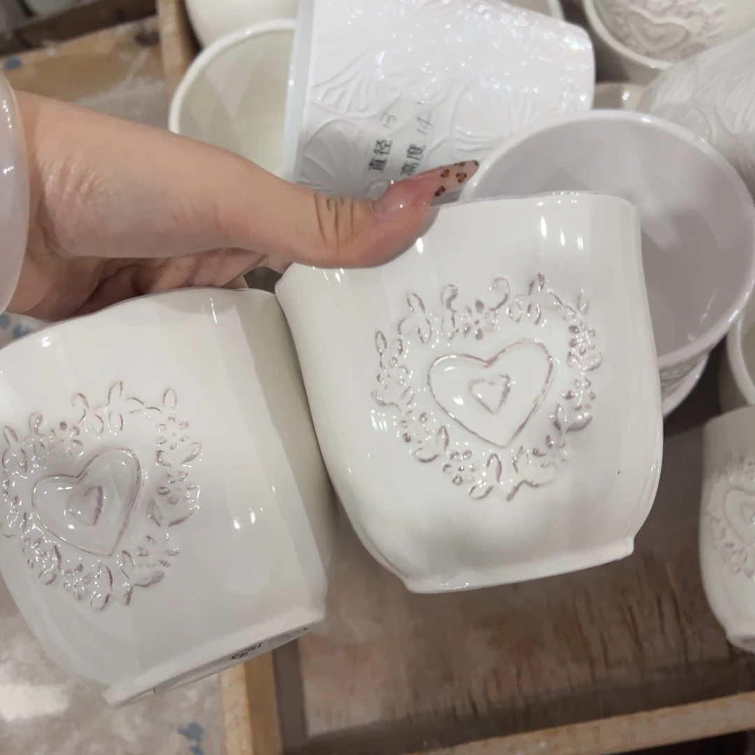 有孔陶瓷花盆，满10米包邮发货