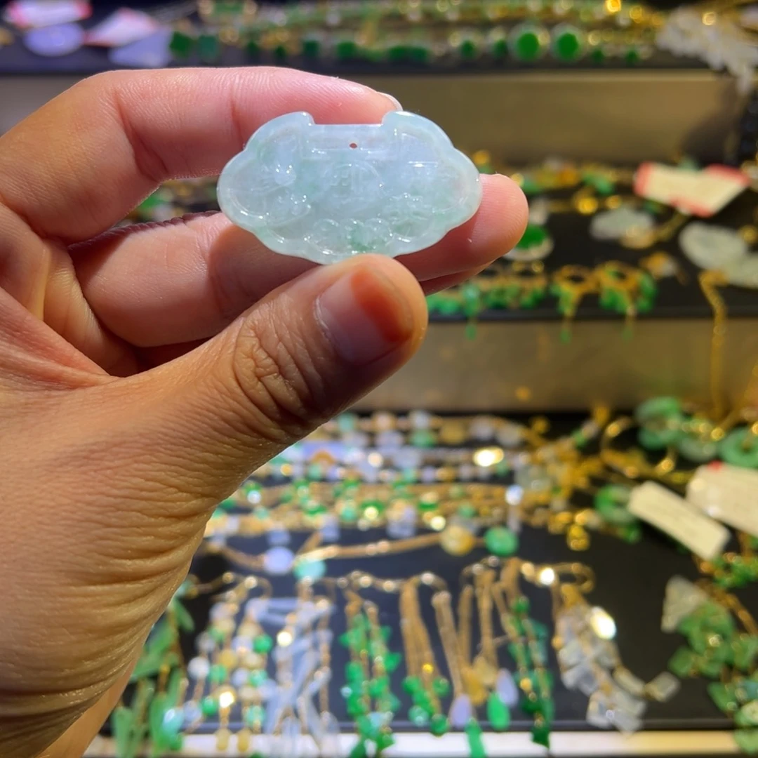 颈饰未镶嵌翡翠支持复检，缅料
