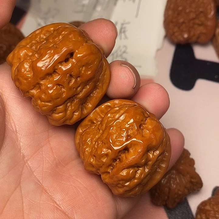 泽***麒文玩核桃吊坠哇40