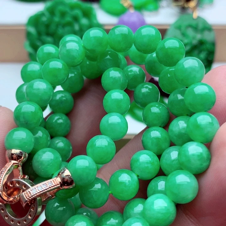 牧***云翡翠未镶嵌毛衣链