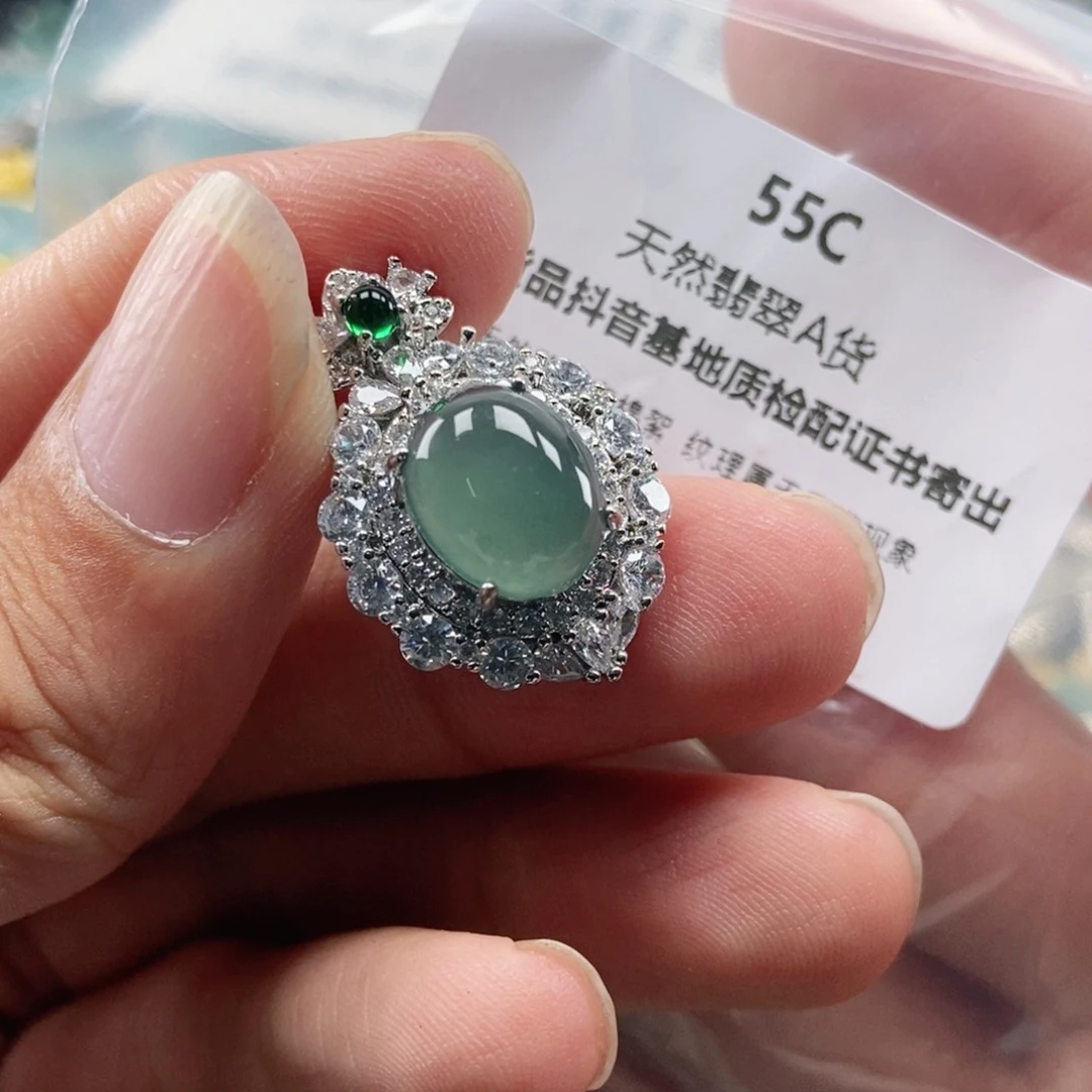 【闪购商品】翡翠未镶嵌吊坠(不含链)