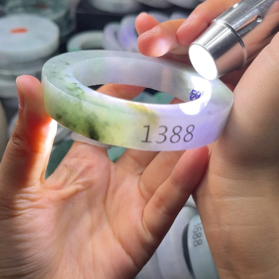 定制翡翠翡翠手镯未镶嵌