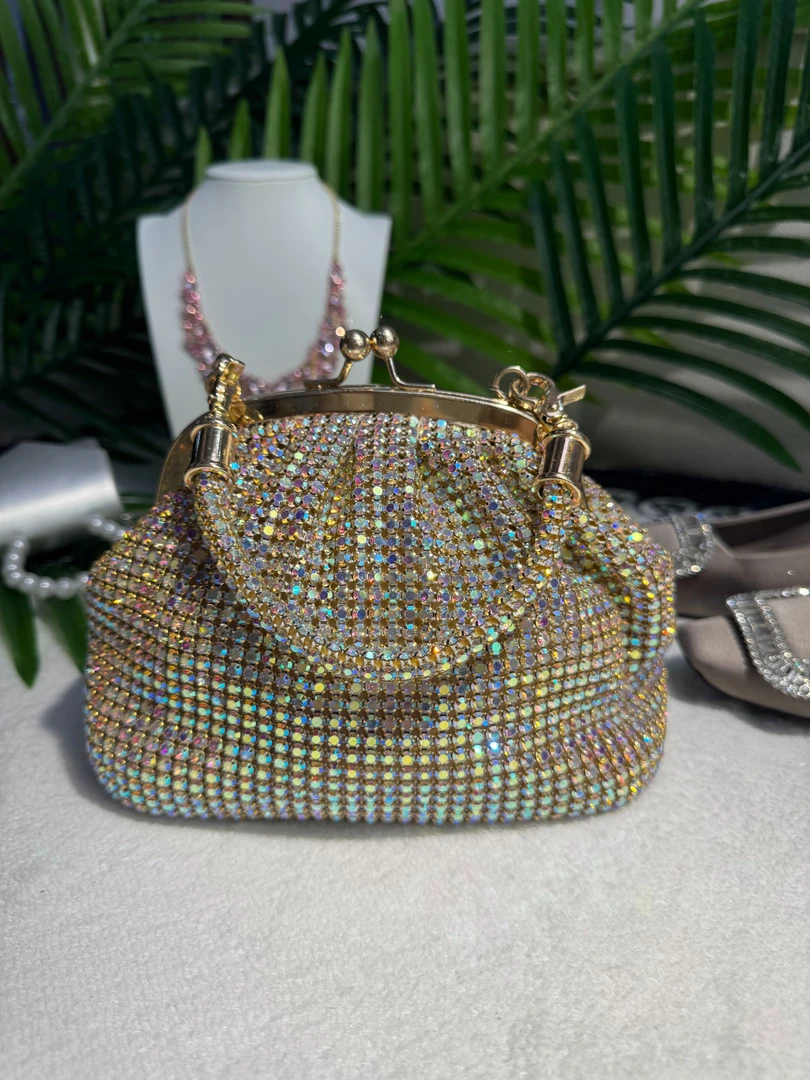 【福锦千愿】新款手工满钻手提斜挎福袋包旗袍新中式休闲百搭富太太