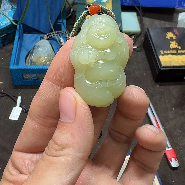 未镶嵌和田玉（糖玉）车挂