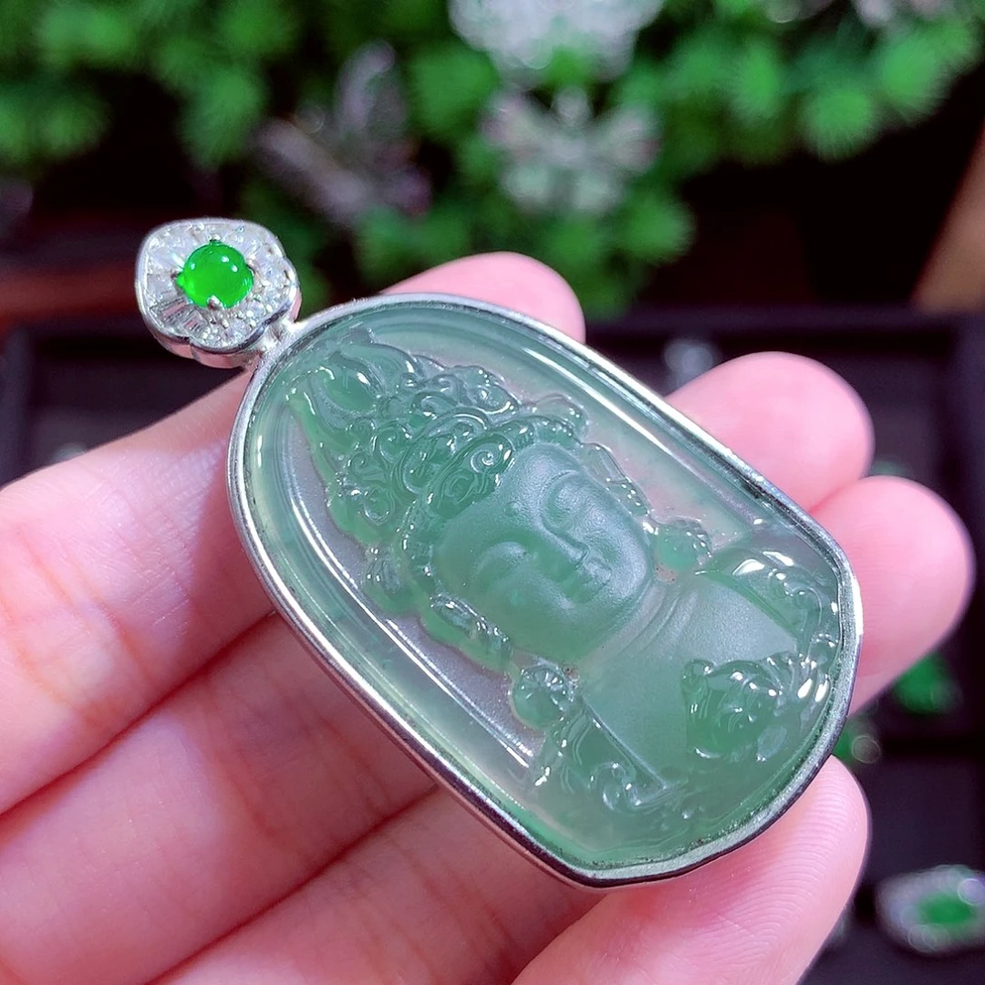 颈饰未镶嵌翡翠天然