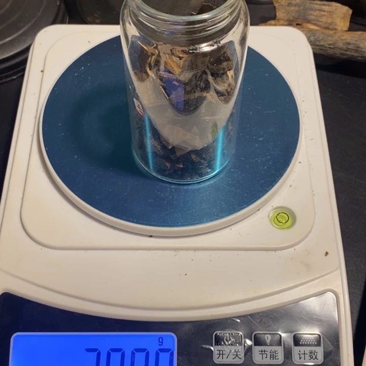 沉香碎屑沉香张勺子切片高油熏香料