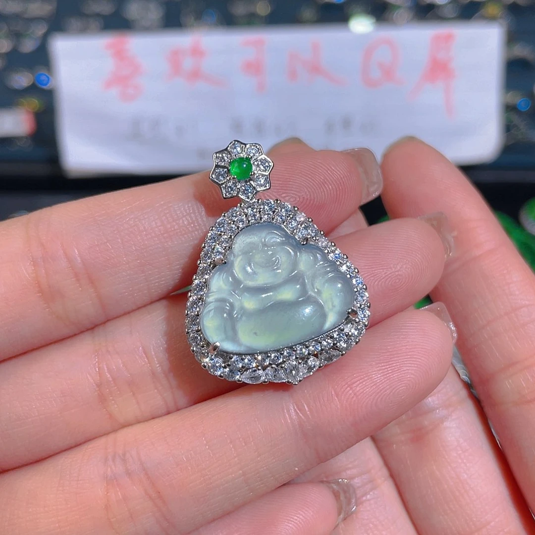 吊坠(不含链)未镶嵌翡翠