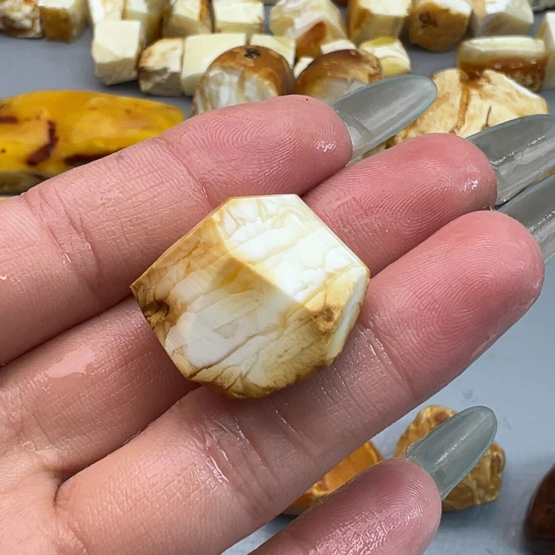 定制琥珀未镶嵌?*?蜜蜡