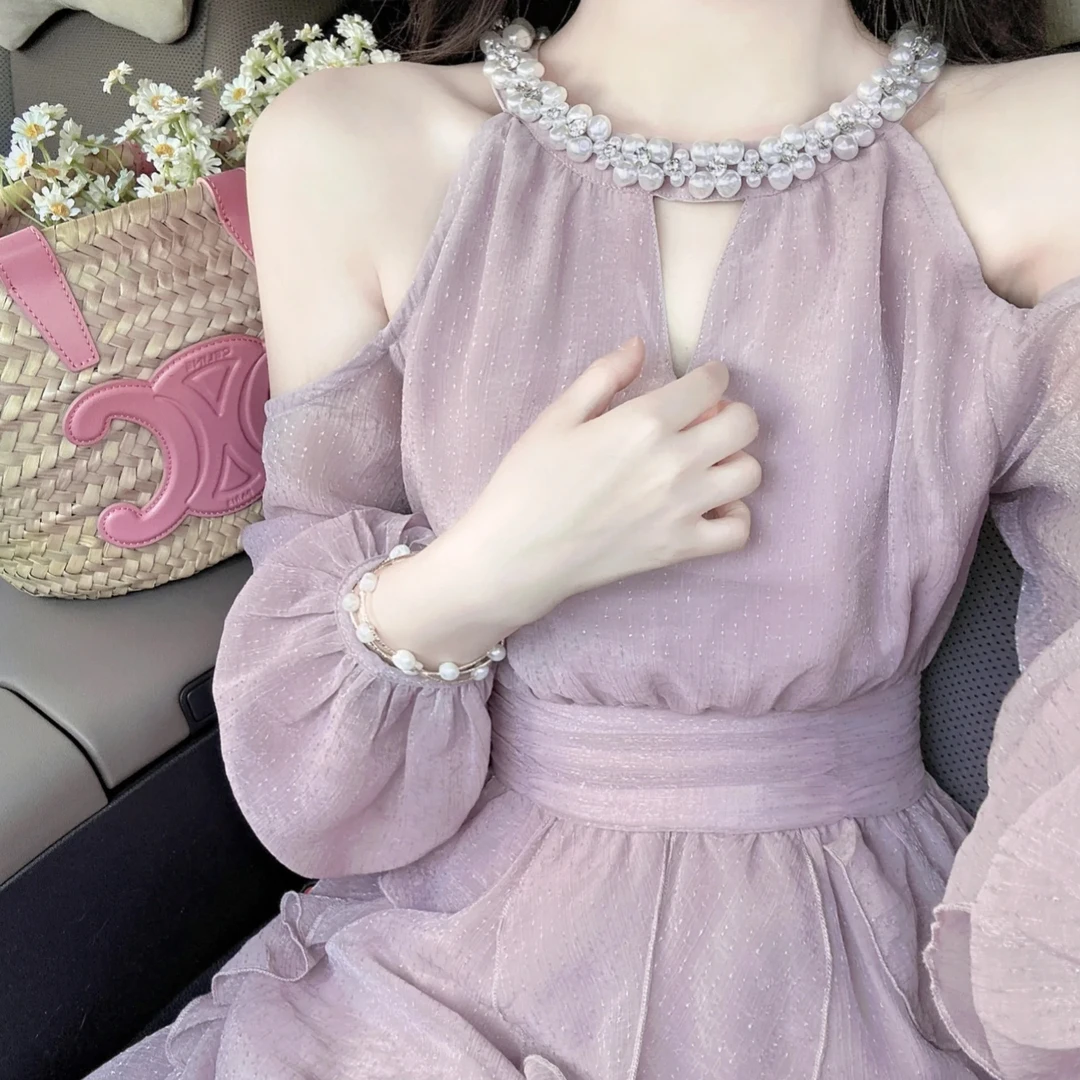 紫色露肩长袖珍珠挂脖连衣裙女2025夏季流行漂亮温柔风气质长裙子