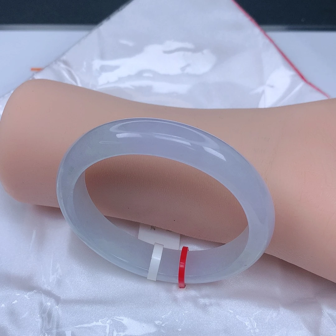 【闪购商品】未镶嵌手镯（贵妃镯）翡翠，53