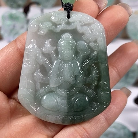 翡翠颈饰未镶嵌千手观音福利