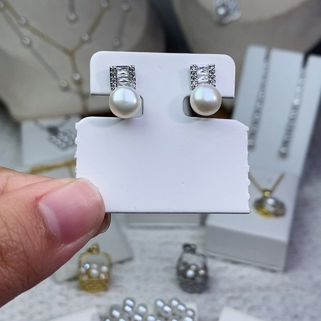 淡水珍珠银S925镶嵌耳饰