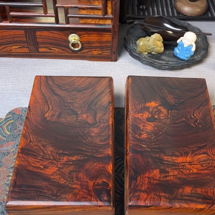 贡木红酸枝鬼脸元宝盒