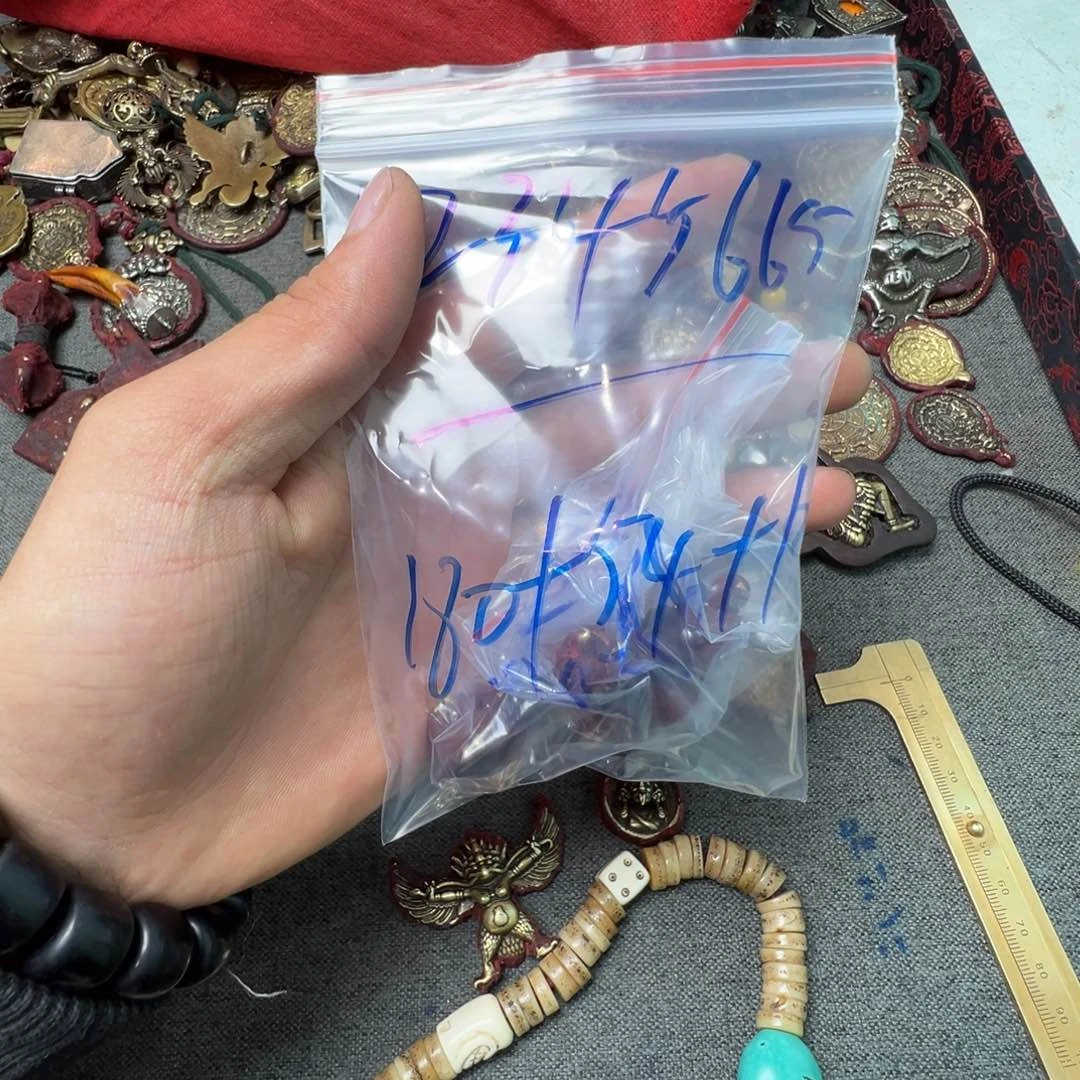 1****1珠子的颜色也很漂亮的呀