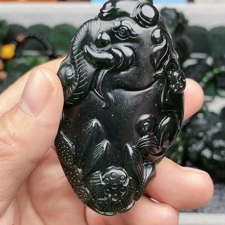 暖***暖蛇纹石玉未镶嵌挂件