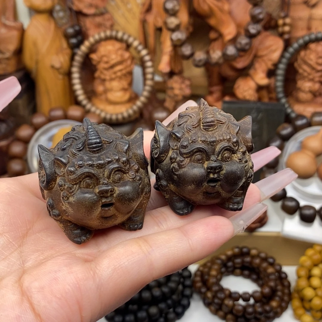 檀香木手串/手链迈索尔老山檀香谛听小摆件一对奶香，瑕疵