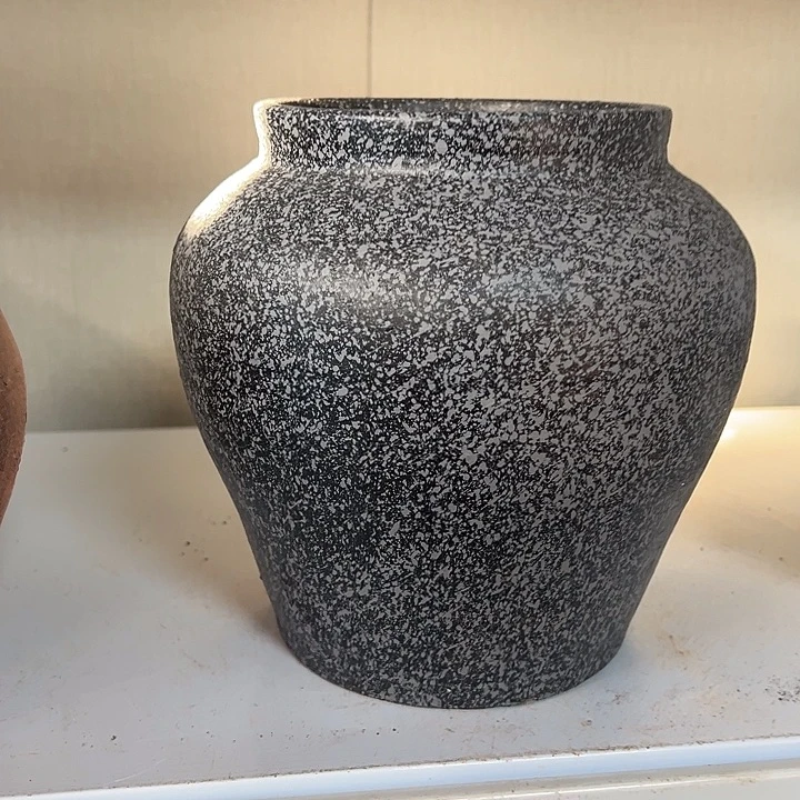 黑灰坛子高20口14默认打孔