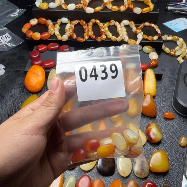 和田玉手串未镶嵌贰****品