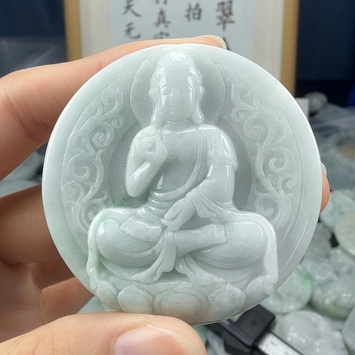 翡翠未镶嵌颈饰翡翠
