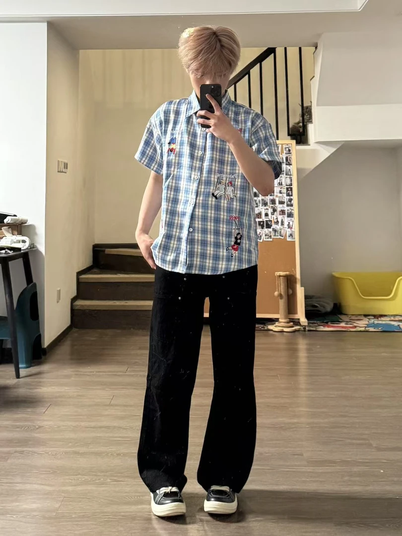 （懒猪）小人刺绣～复古线条潮牌刺绣宽松学院风长袖衬衫