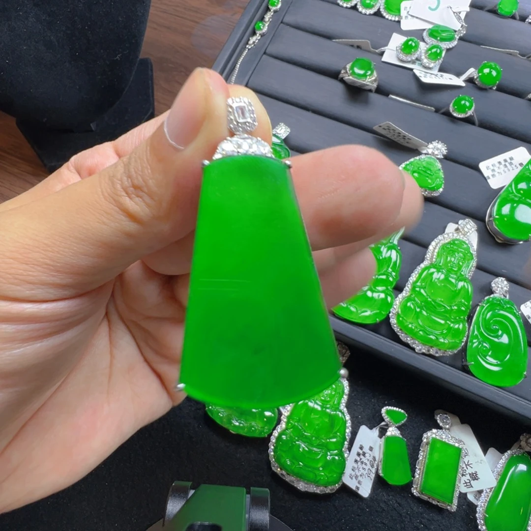 翡翠银S925镶嵌颈饰