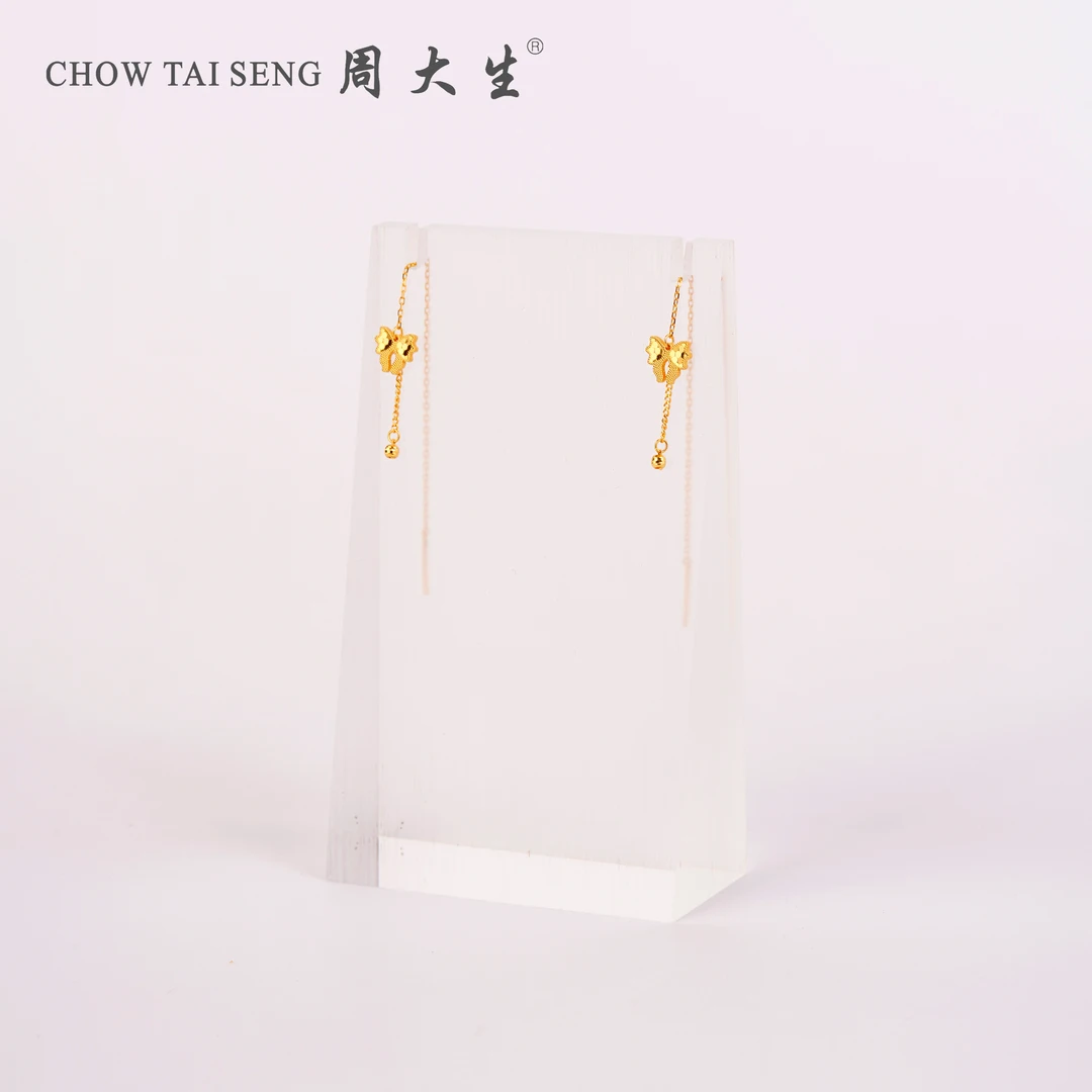 Chow Tai Seng/周大生龙鳞蝴蝶结带流苏足金耳线  138号