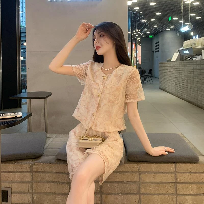 小香风时尚套装女爆款2025新款显瘦洋气气质网红炸街短裤两件套