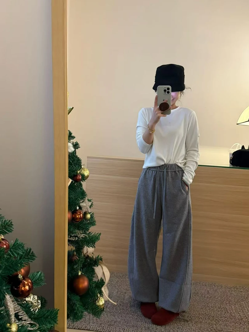 2026秋冬新款韩系简约高级感白色长袖上衣高腰阔腿灰色休闲裤套装